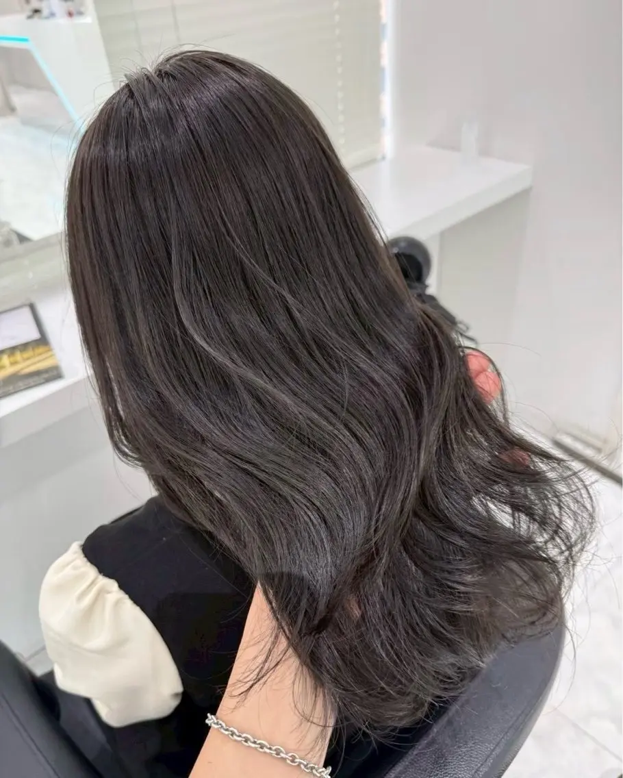 ロング ヘアカラー トリートメント 越智 海斗のヘアスタイル