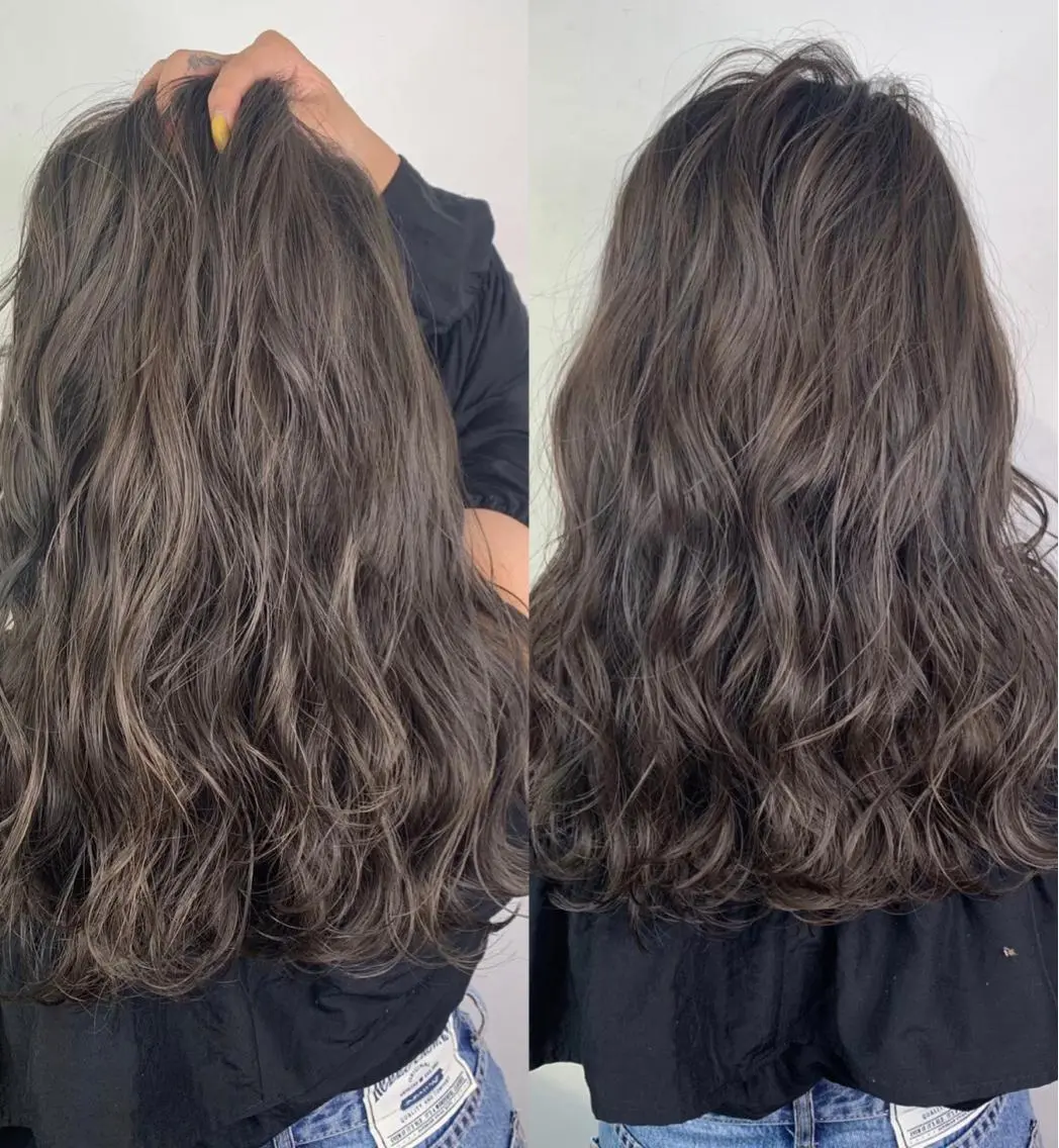 セミロング カラー _WHITE 高槻のヘアスタイル