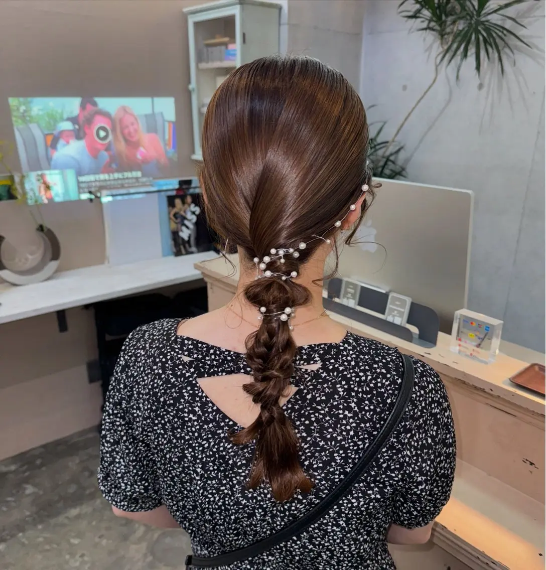 セミロング ヘアアレンジ ヘアセット MIES amane(アマネ)のヘアスタイル