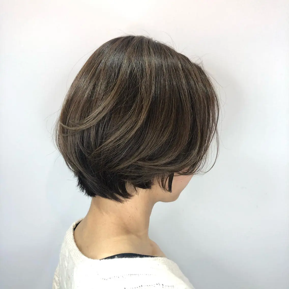 ショート カット ヘアカラー 冨田 義智のヘアスタイル