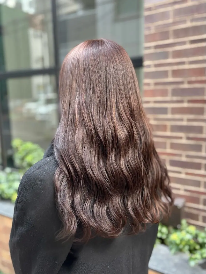 ロング カラー 金子 千登のヘアスタイル