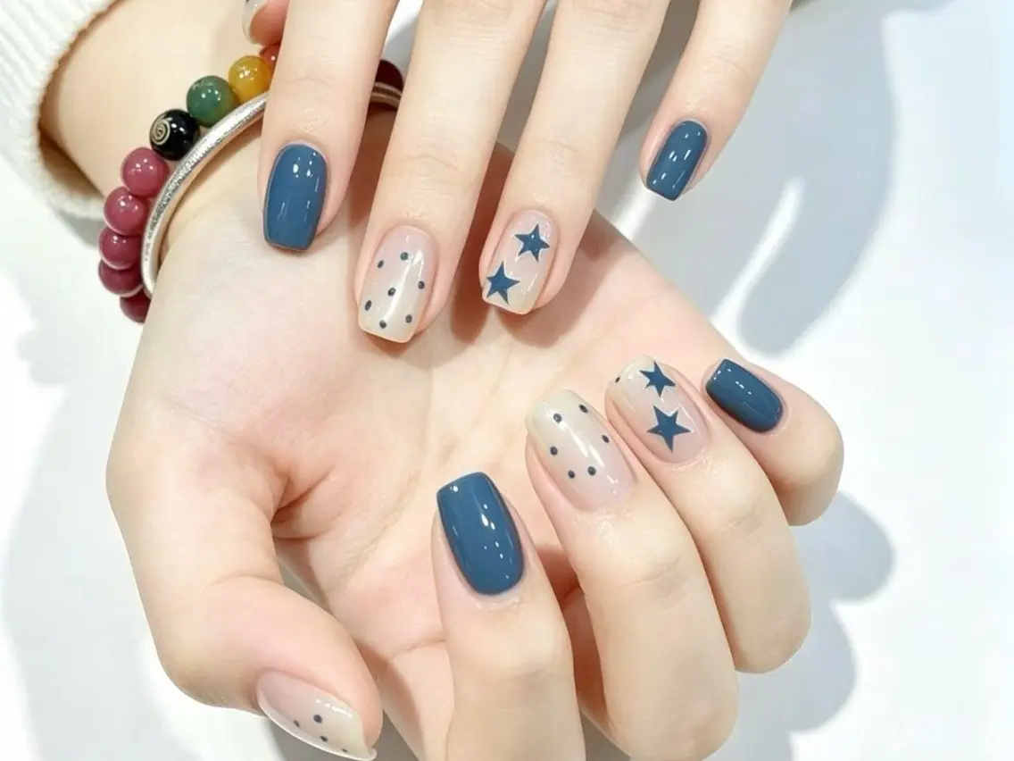 メンズ ネイル メンズ韓国風 ボルドー 長さ出し フットネイル フレンチネイル ハンドネイル ハンドケア NEW NAIL 池袋🔥🧲のネイルデザイン