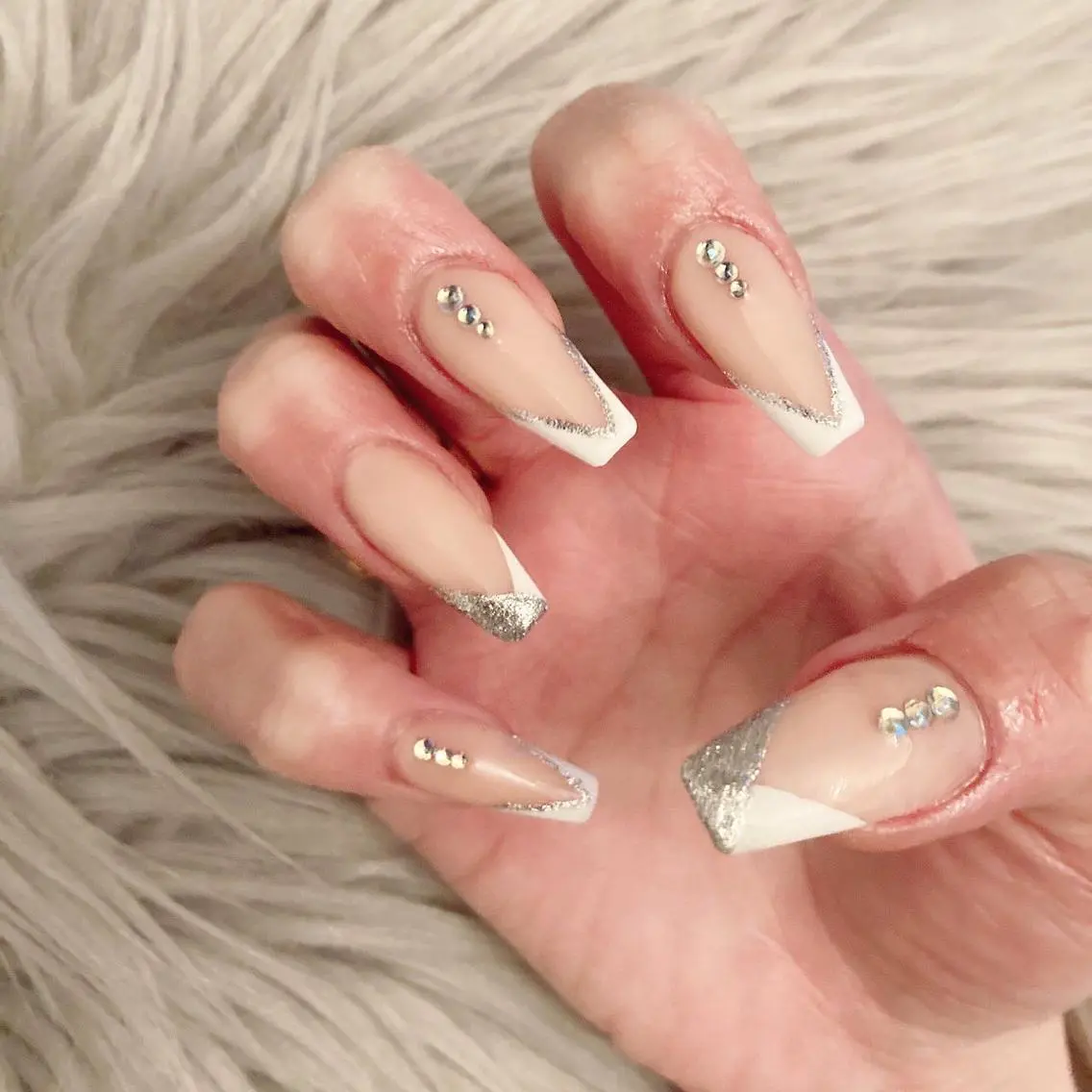 ロング ネイル Y. Sのネイルデザイン