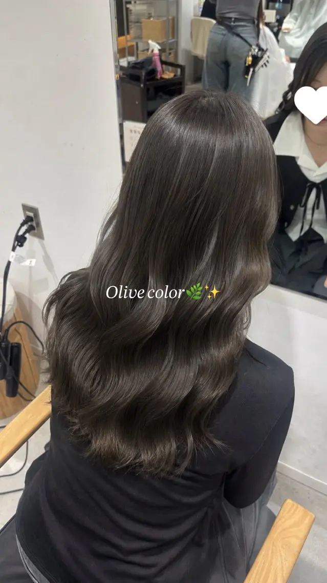 カラー Hana 🩰のヘアスタイル