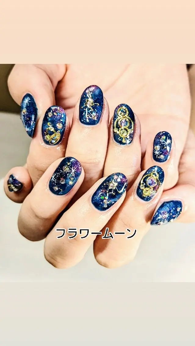 ネイル ハンドネイル ハンドケア フラワー ムーンのネイルデザイン