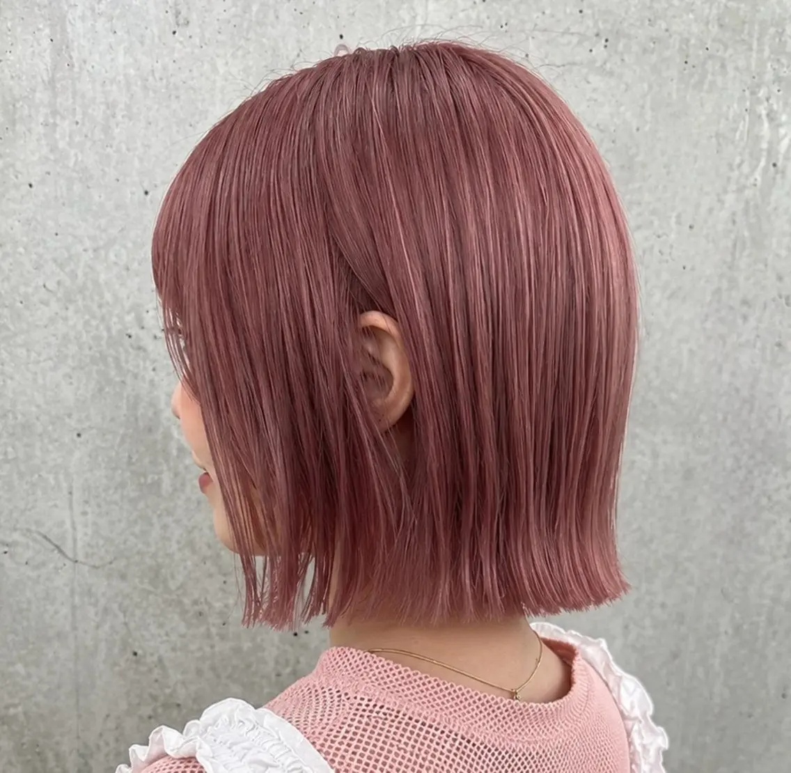 ショート カラー ベージュカラー ピンクカラー ピンクベージュ カット ヘアカラー 🍎暖色🍊/ボブ/ ケアブリーチ/あいらのヘアスタイル