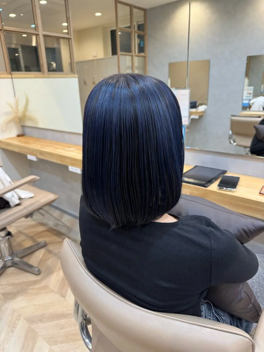 カラー 岩﨑 リョウタのヘアスタイル
