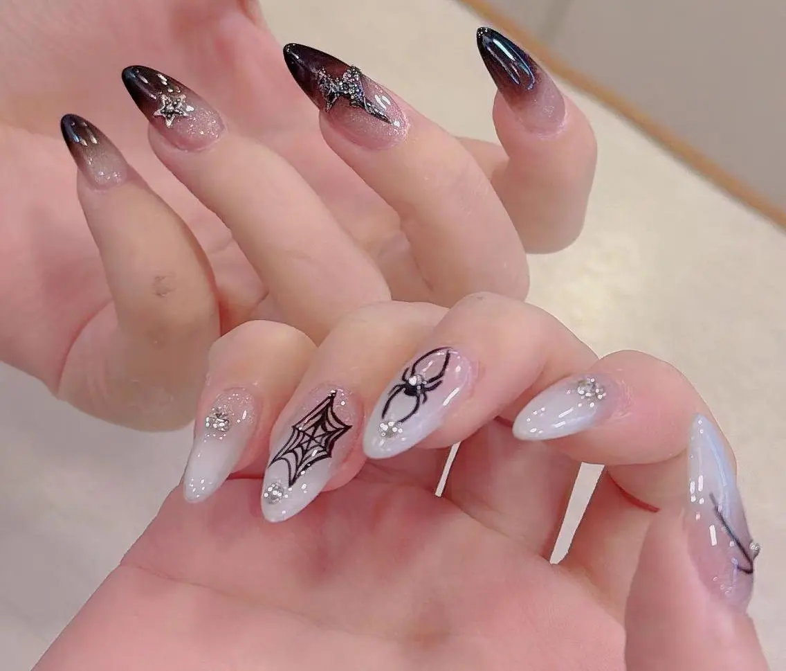 ネイル 🎀櫻井 ナナ🎀のネイルデザイン