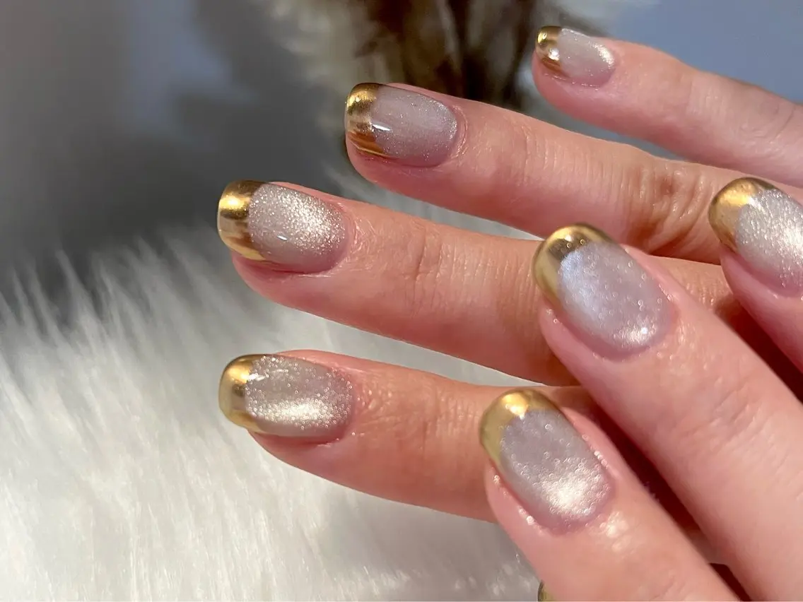 ネイル フレンチネイル マグネットネイル ミラーネイル 持ち込み Chipi Nailのネイルデザイン