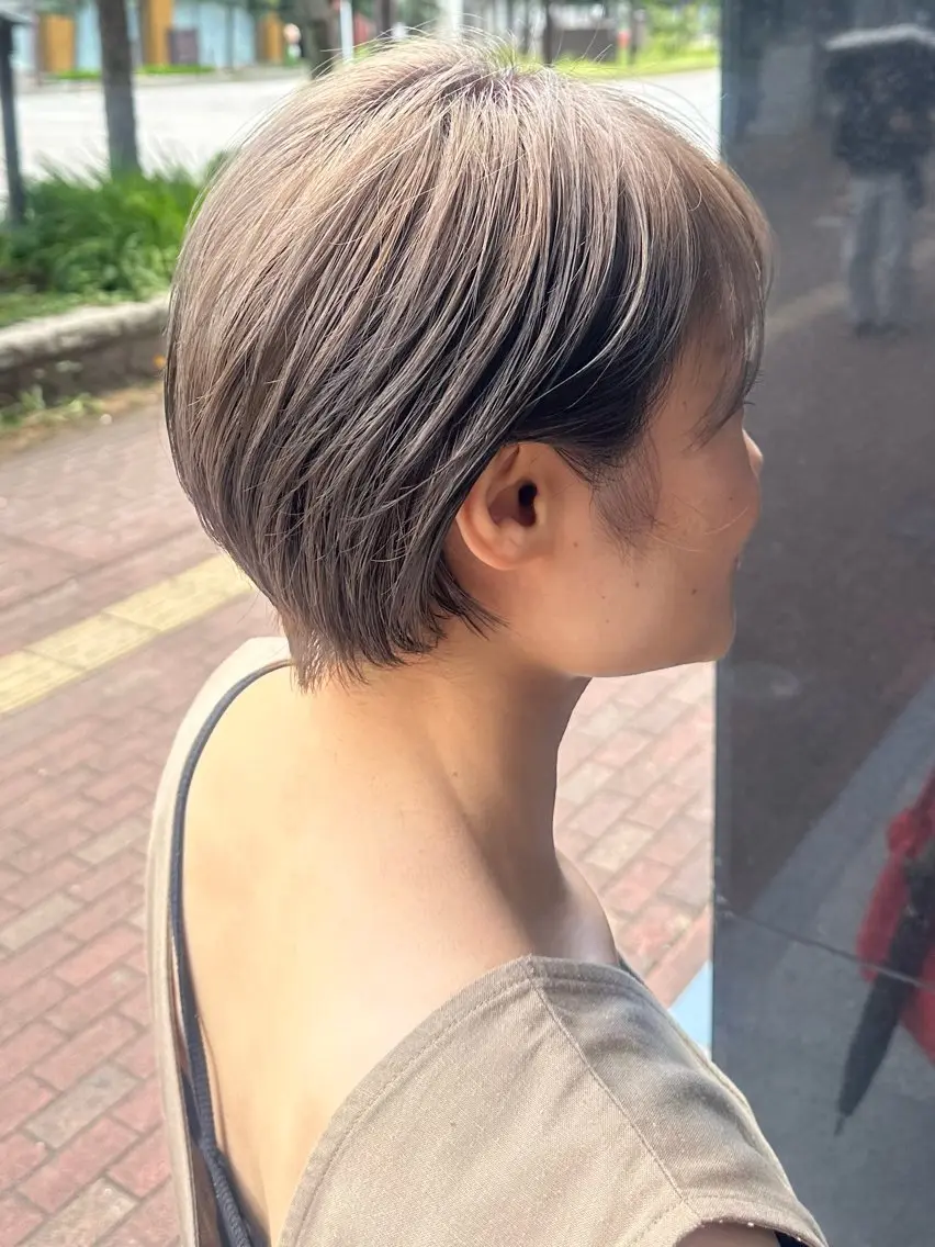 ショート カラー グレージュ ショートヘア 和田 直也のヘアスタイル