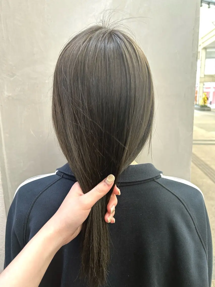 カラー ベージュカラー オリーブベージュ yoro /ミホのヘアスタイル