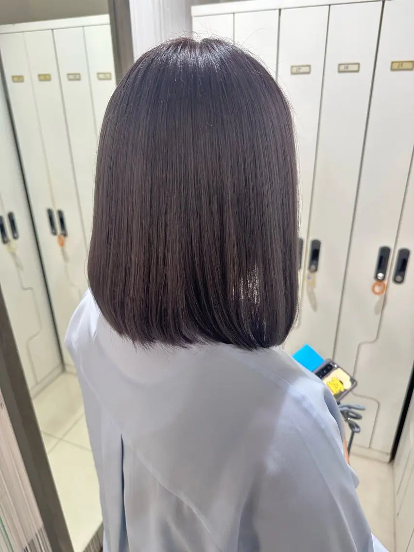 ミディアム カラー ブリーチ 透明感カラー グレージュ ラベンダーカラー ラベンダーグレージュ ヘアカラー ブリーチ/ハイトーン /渋沢/みなのヘアスタイル