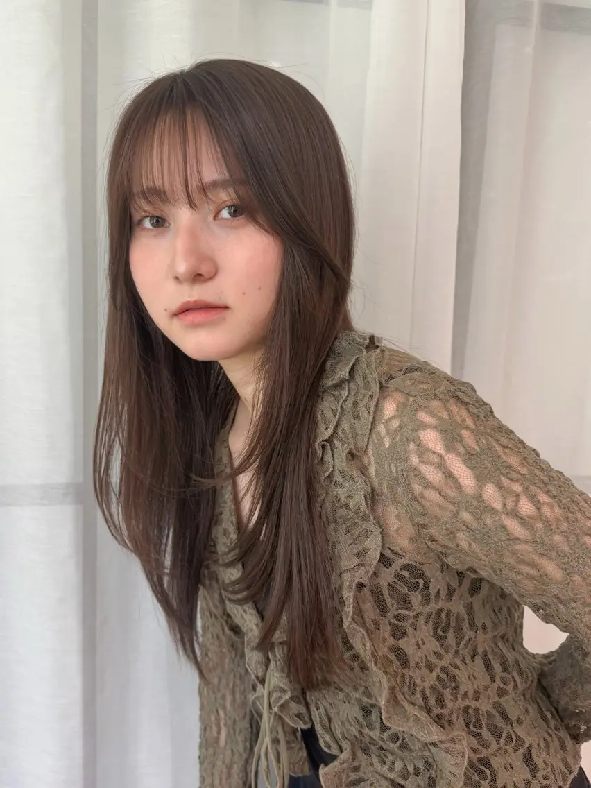 ロング カラー ブラウンカラー オリーブブラウン 顔まわりレイヤー 顔周りカット レイヤーカット カット ヘアカラー nana/レイヤー /ボブ/梅田のヘアスタイル