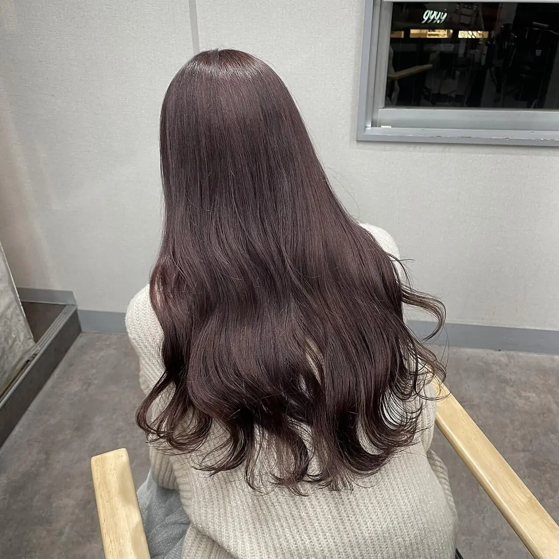 ロング 暖色カラー✨代表しげ オグジュアリーのヘアスタイル