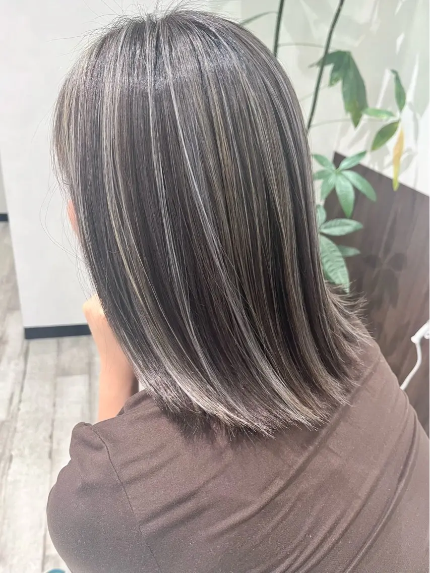 ミディアム カラー ヘアアレンジ ハイライトカラー ハイライト Belle hair Design青野大貴のヘアスタイル