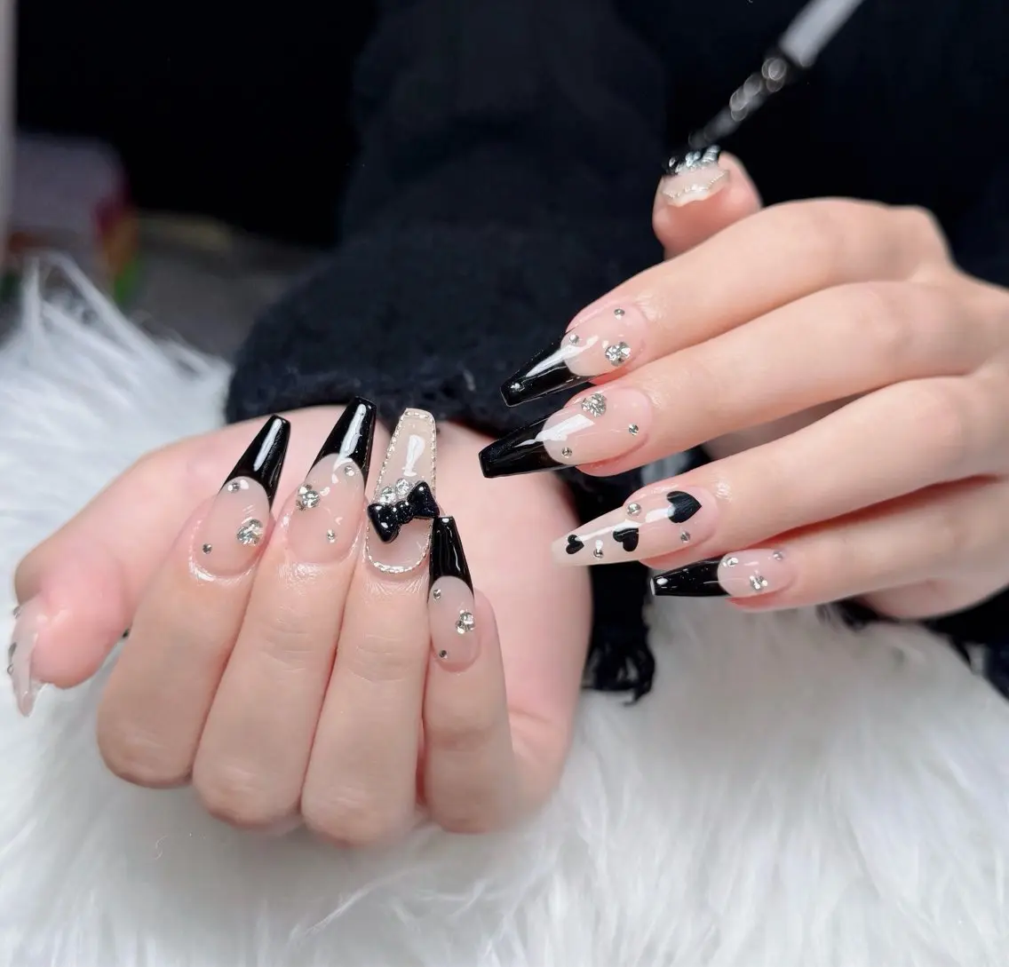 ネイル アートネイル フレンチネイル ジェルネイル 韓国ネイル マグネットネイル ハンドネイル Lenie Nail Okuboのネイルデザイン