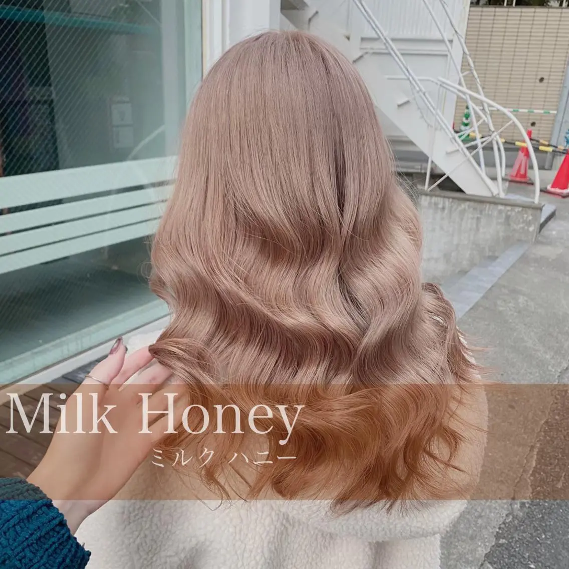 セミロング カラー ヘアアレンジ シールエクステ アクアカラー ブリーチ ケアブリーチ ダブルカラー ワンズリー中明度 店舗公式のヘアスタイル
