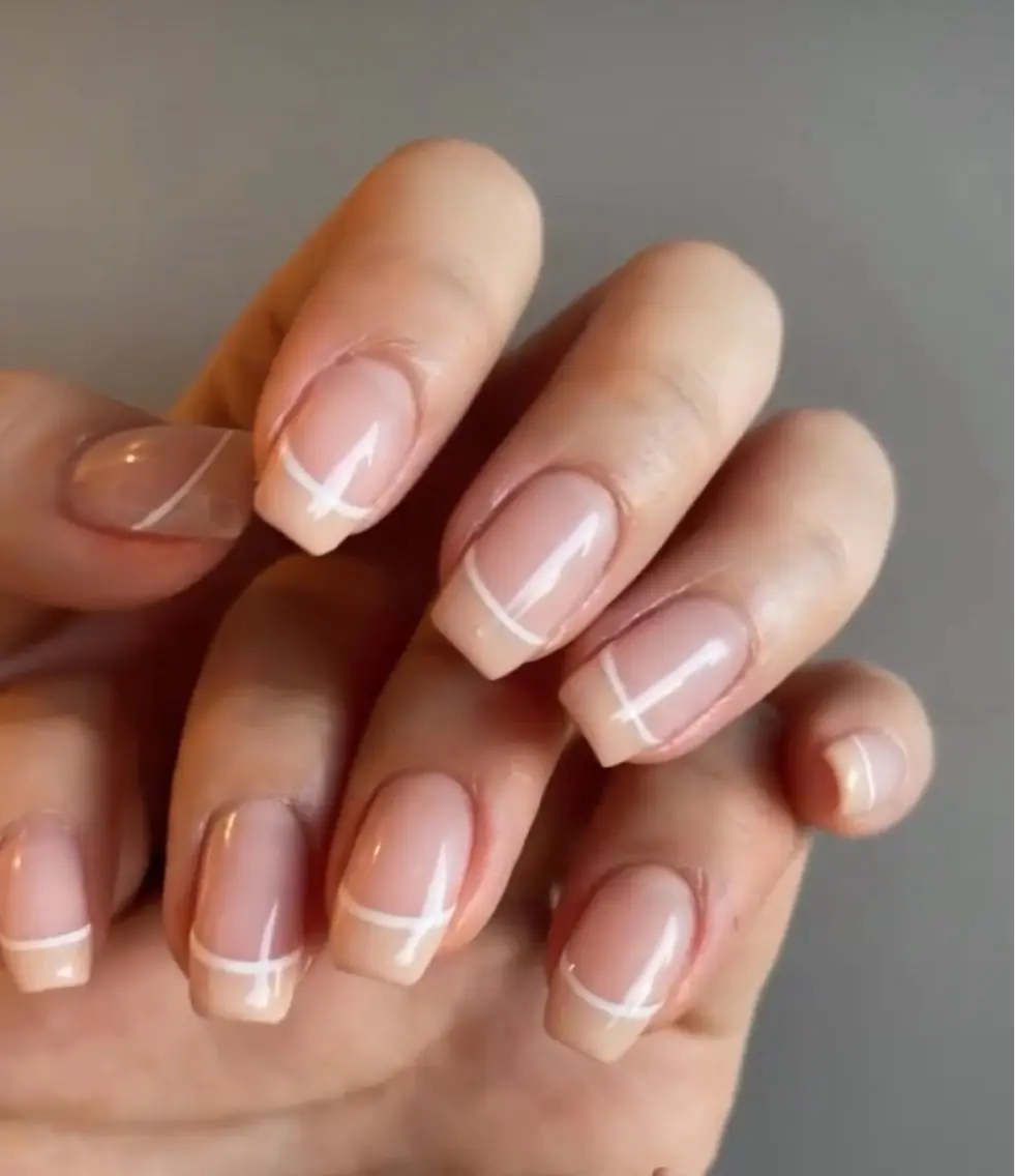 ネイル カジュアル フレンチネイル ジェルネイル シンプルネイル 春ネイル ハンドネイル tamu nail 金町のネイルデザイン