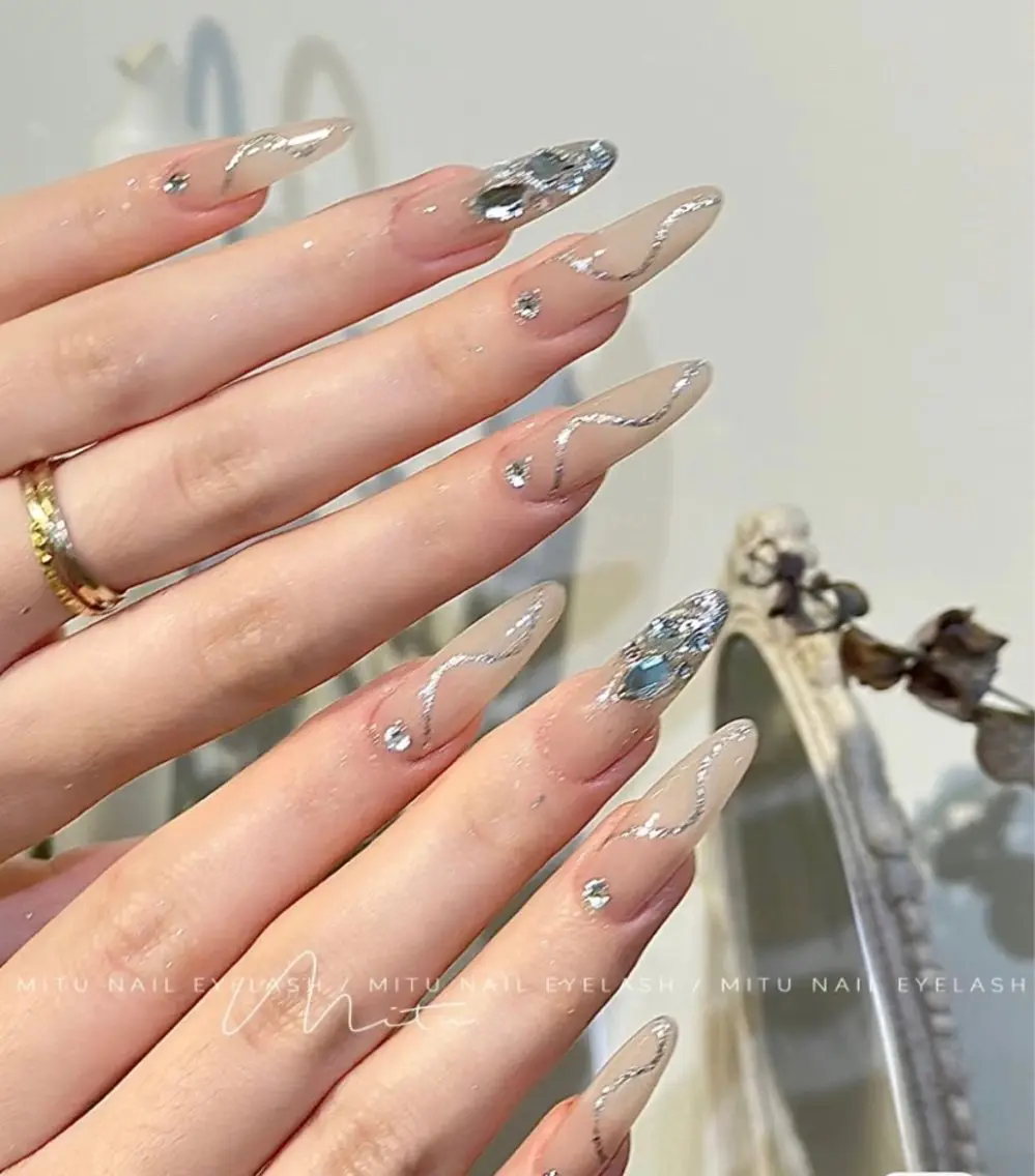 ネイル 🎀kira 長さだし💗モチ最高のネイルデザイン