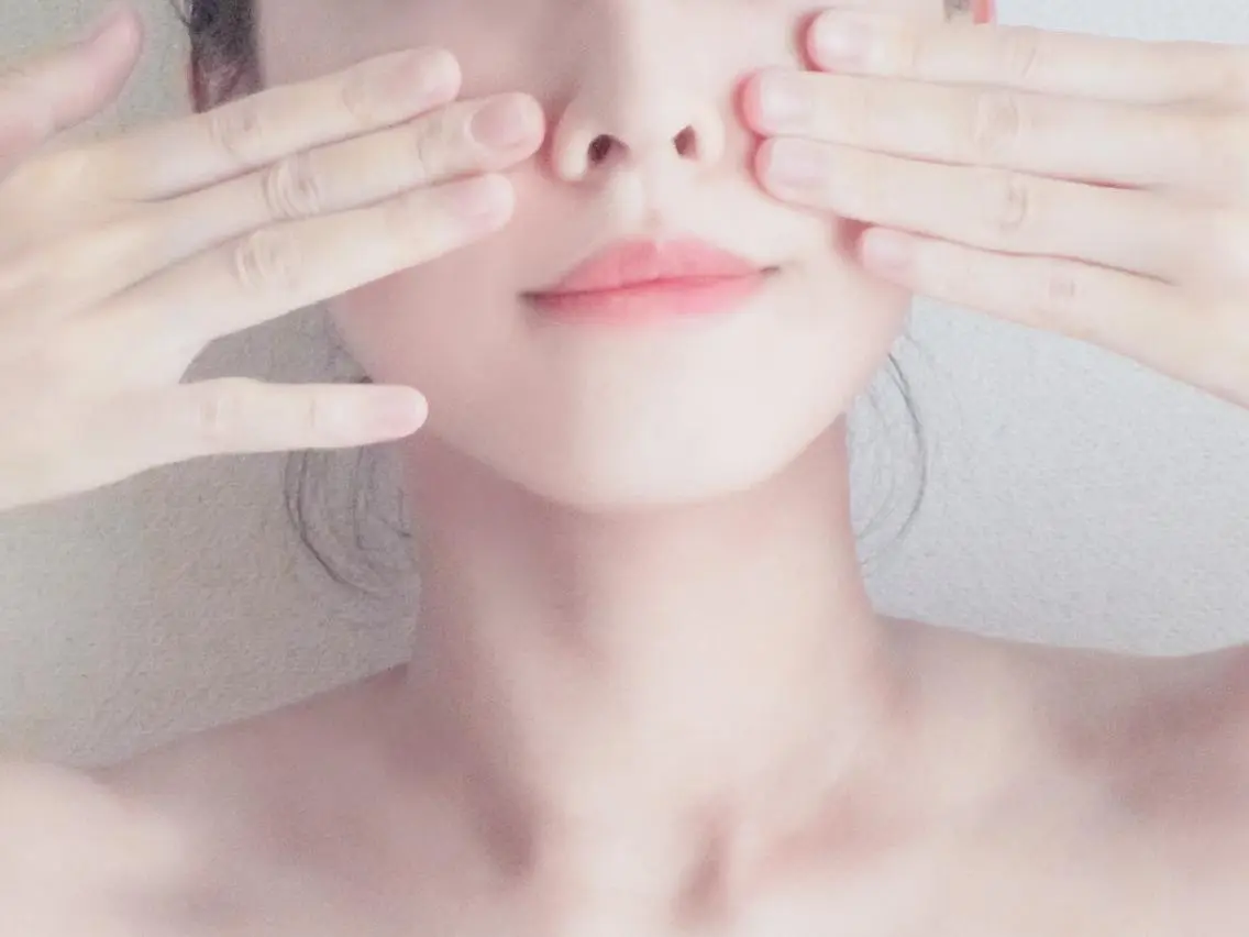 【限定】☘️顔を小さく♡目をパッチリ♡あご・面長さん・左右対称の写真