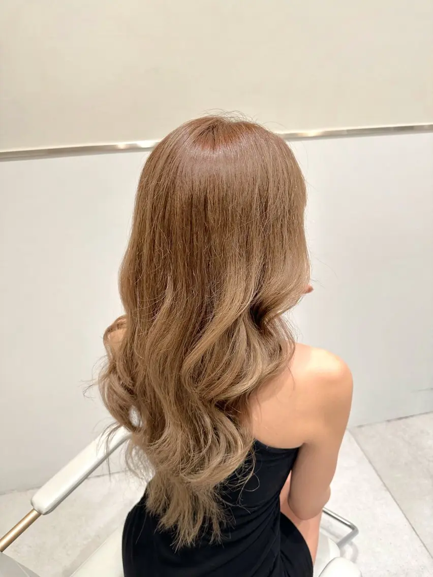 セミロング カラー 外国人風カラー カット ヘアカラー トリートメント ヘッドスパ ヘアセット 韓国ヘア/レイヤー/ 顔まわり/りょーとのヘアスタイル