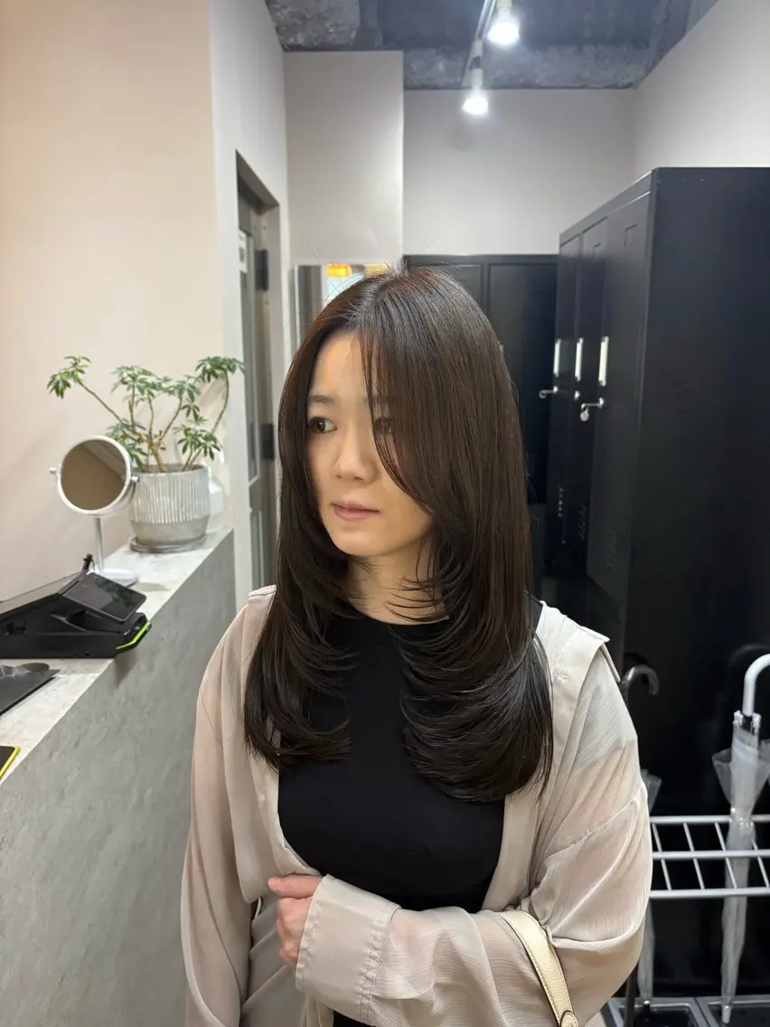 ロング カラー しゅり Flag hairのヘアスタイル