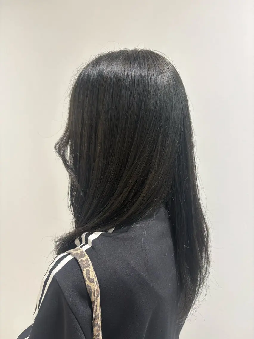 ロング カラー グレージュ オリーブグレージュ オリーブグレー 藤沢|韓国|ワンホン 艶カラー龍生のヘアスタイル