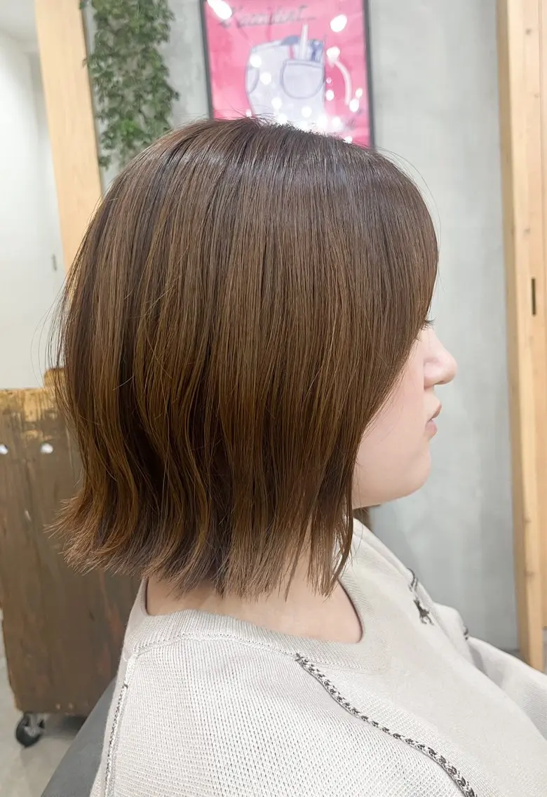 ミディアム カラー 切りっぱなしボブ ベージュカラー 透明感カラー ボブ カット ヘアカラー トリートメント 西村 ようこのヘアスタイル