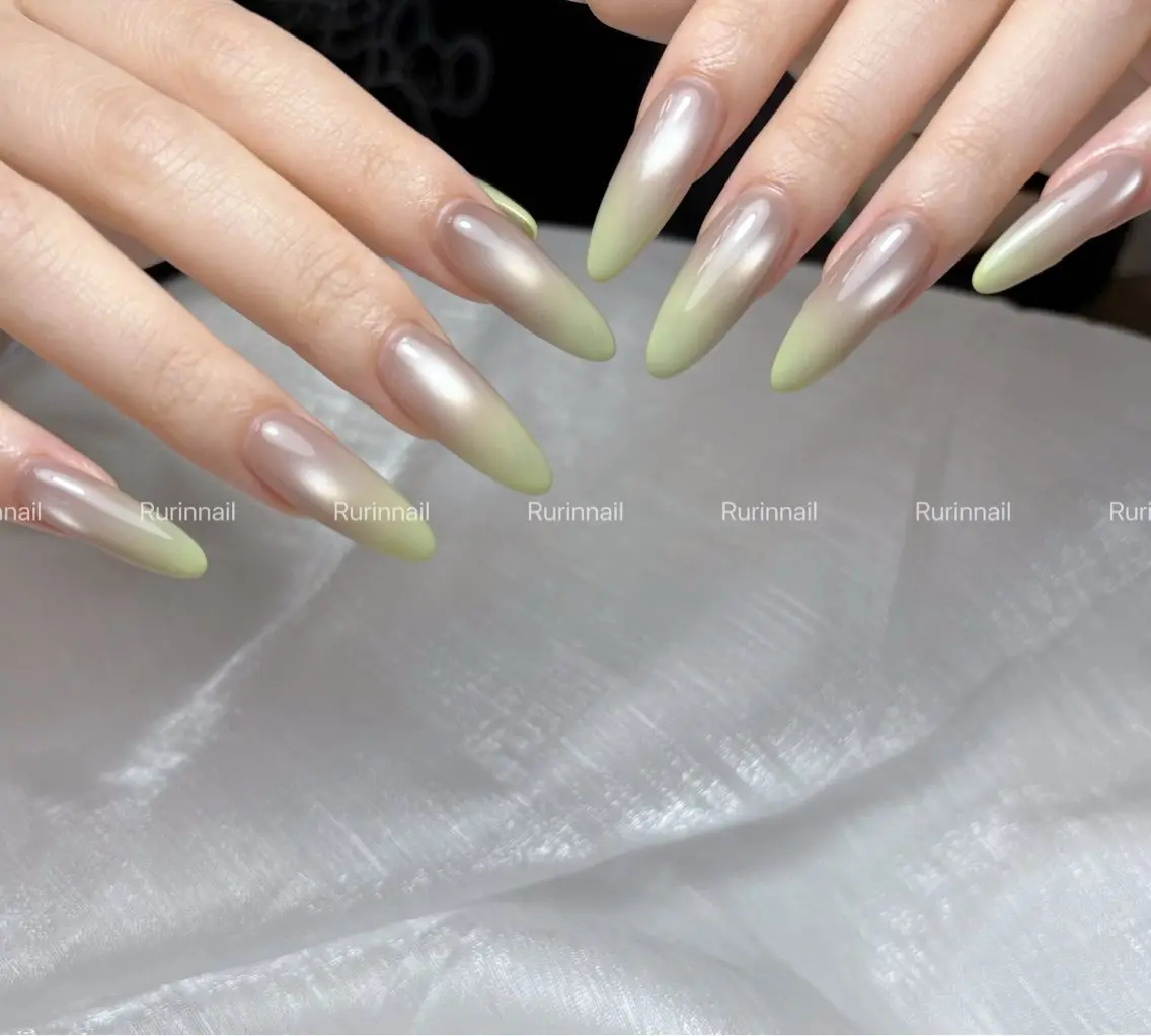 ネイル ハンドネイル ルリン サロン💅のネイルデザイン