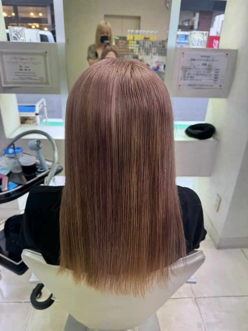 ロング タカハシ リナのヘアスタイル