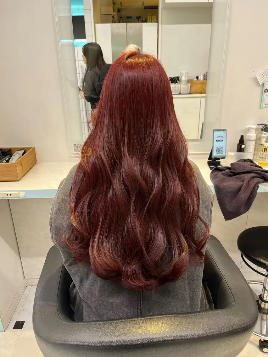 ロング カラー ヘアカラー ブリーチカラー 🩵MIZUKIのヘアスタイル