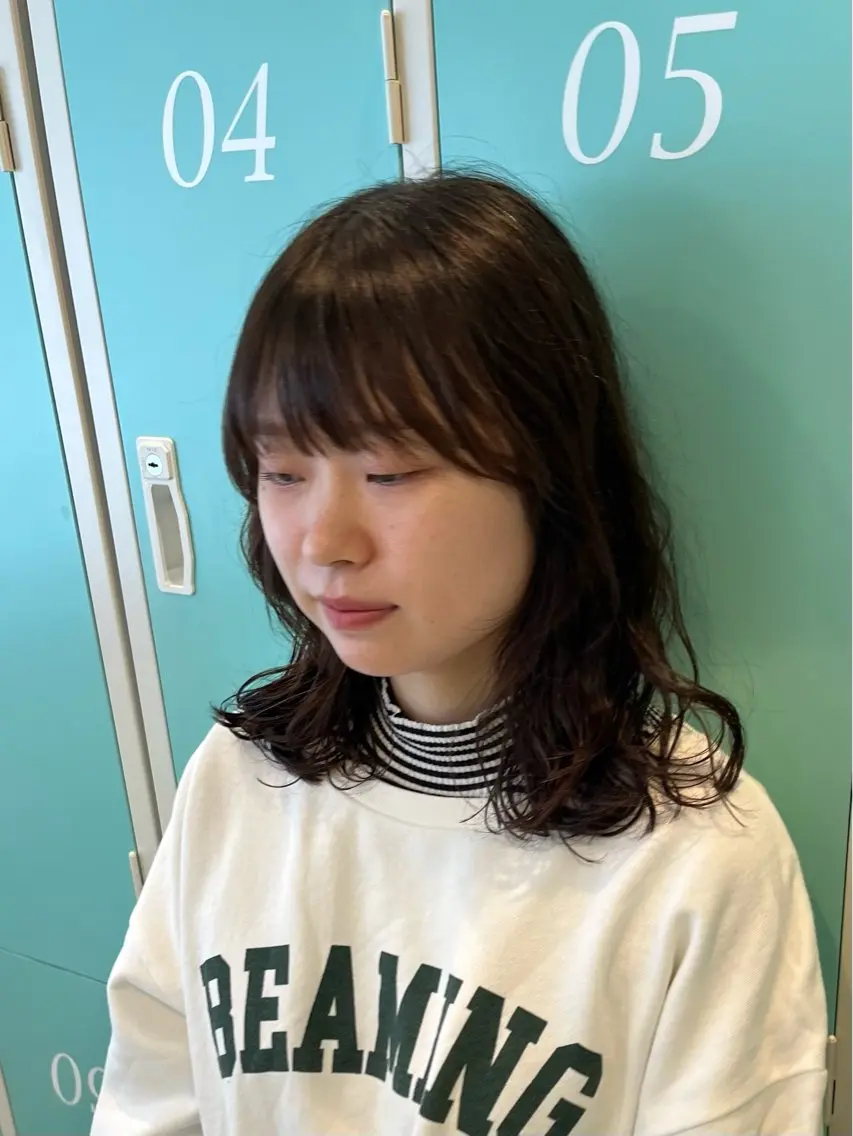 ミディアム パーマ ミディアムパーマ Rena🦄顔まわり カット🤍✂️のヘアスタイル