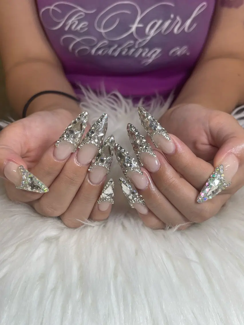 ネイル ハンドネイル NiJi Nailsのネイルデザイン