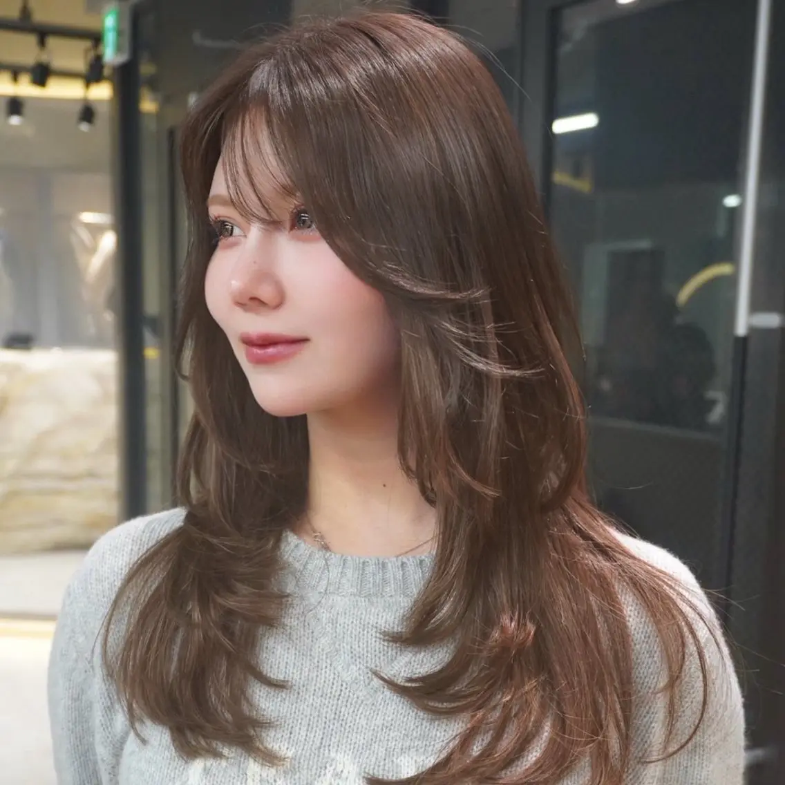 ミディアム カラー ベージュカラー ブリーチ ダブルカラー 韓国風ヘア 🎀𝑆𝐴𝑅𝐴 /レイヤーカット🎀のヘアスタイル