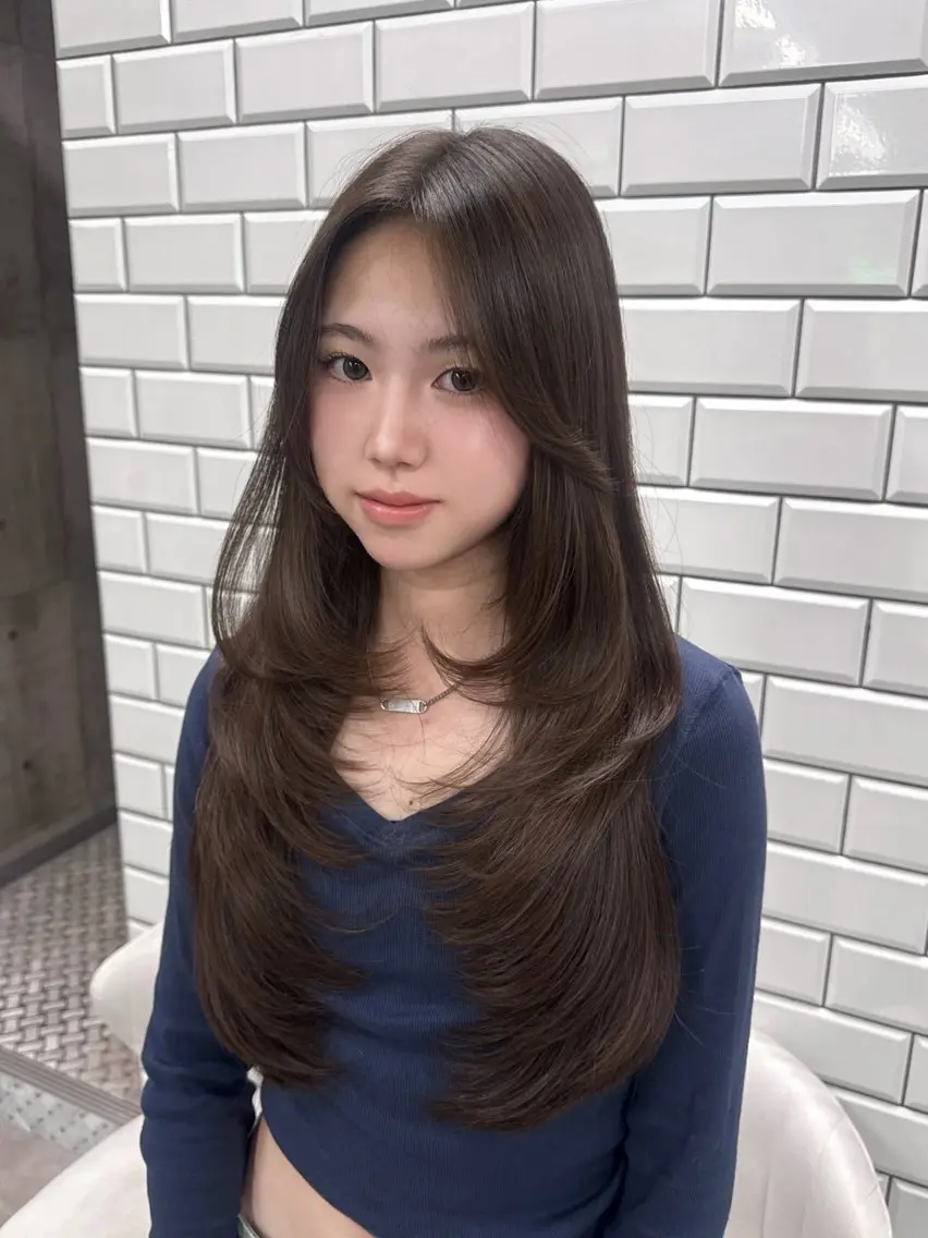 ロング カット ヘアカラー トリートメント ayano /レイヤー/艶カラーのヘアスタイル