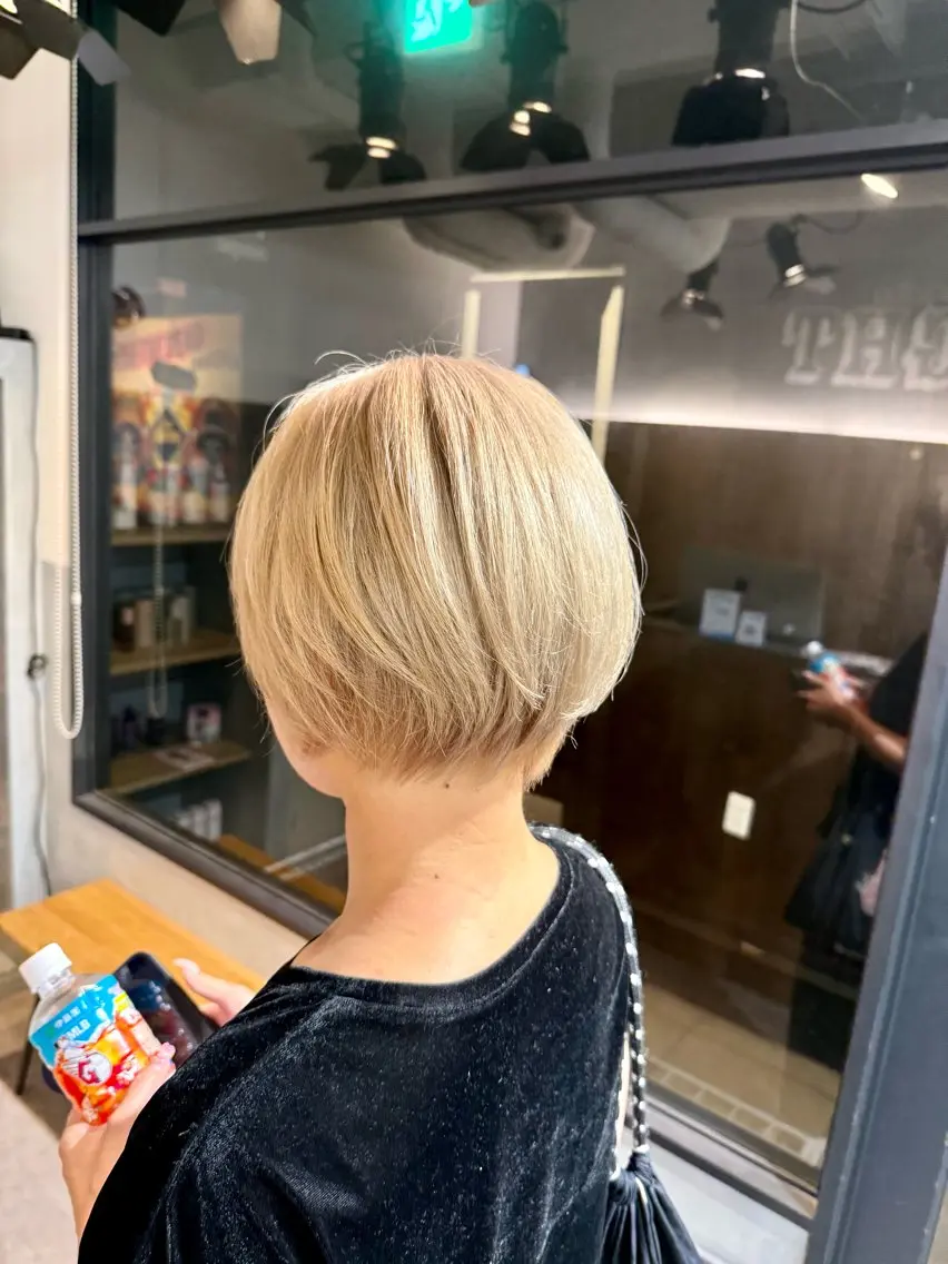 ショート カラー ヘアカラー 色気レイヤー& ショートはお任せ🌟のヘアスタイル