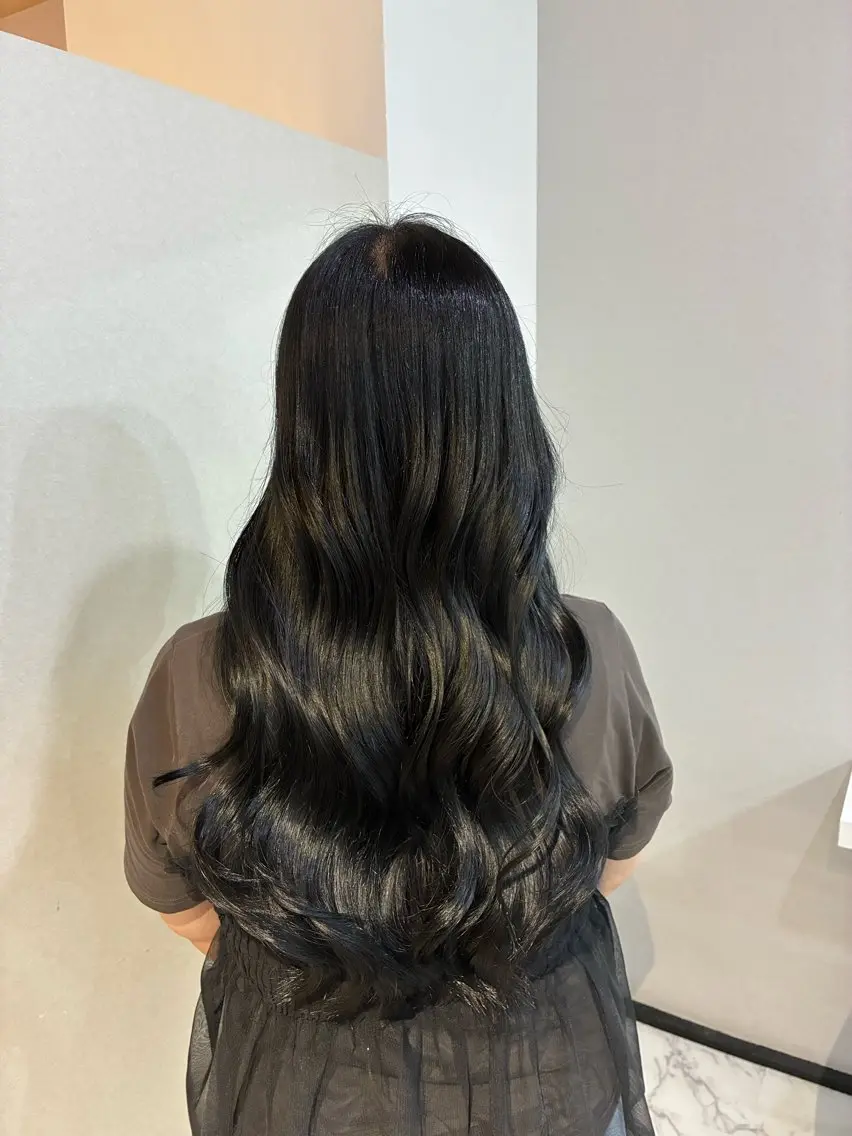カラー 透明感カラー ハナダ メイのヘアスタイル