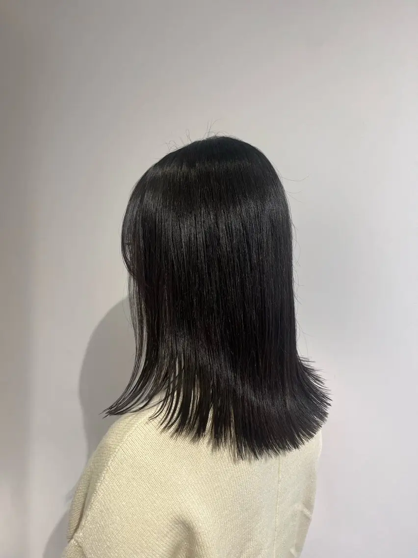 ミディアム カット -みつま はるな-のヘアスタイル