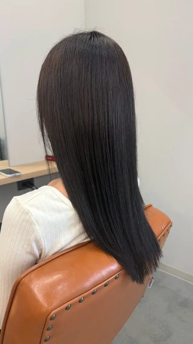 ロング カラー 奥尾 安奈のヘアスタイル
