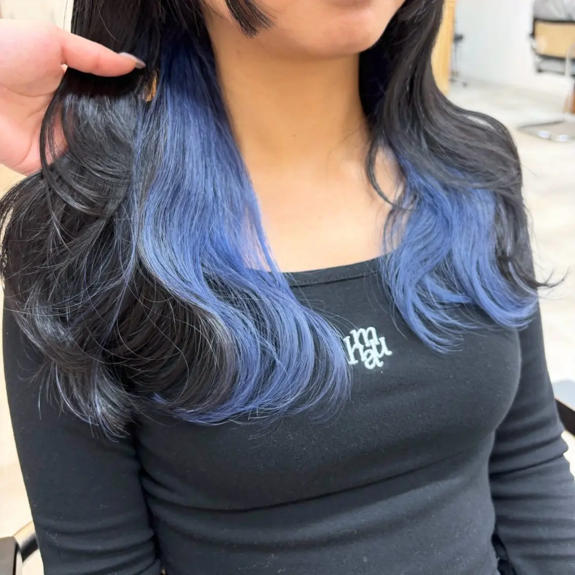 セミロング カラー ヘアアレンジ ブリーチ ブルーカラー ネイビーカラー ヘアカラー トリートメント ヘアセット 渋谷🤍ハイトーン 🤍ボブ🤍FUMUのヘアスタイル