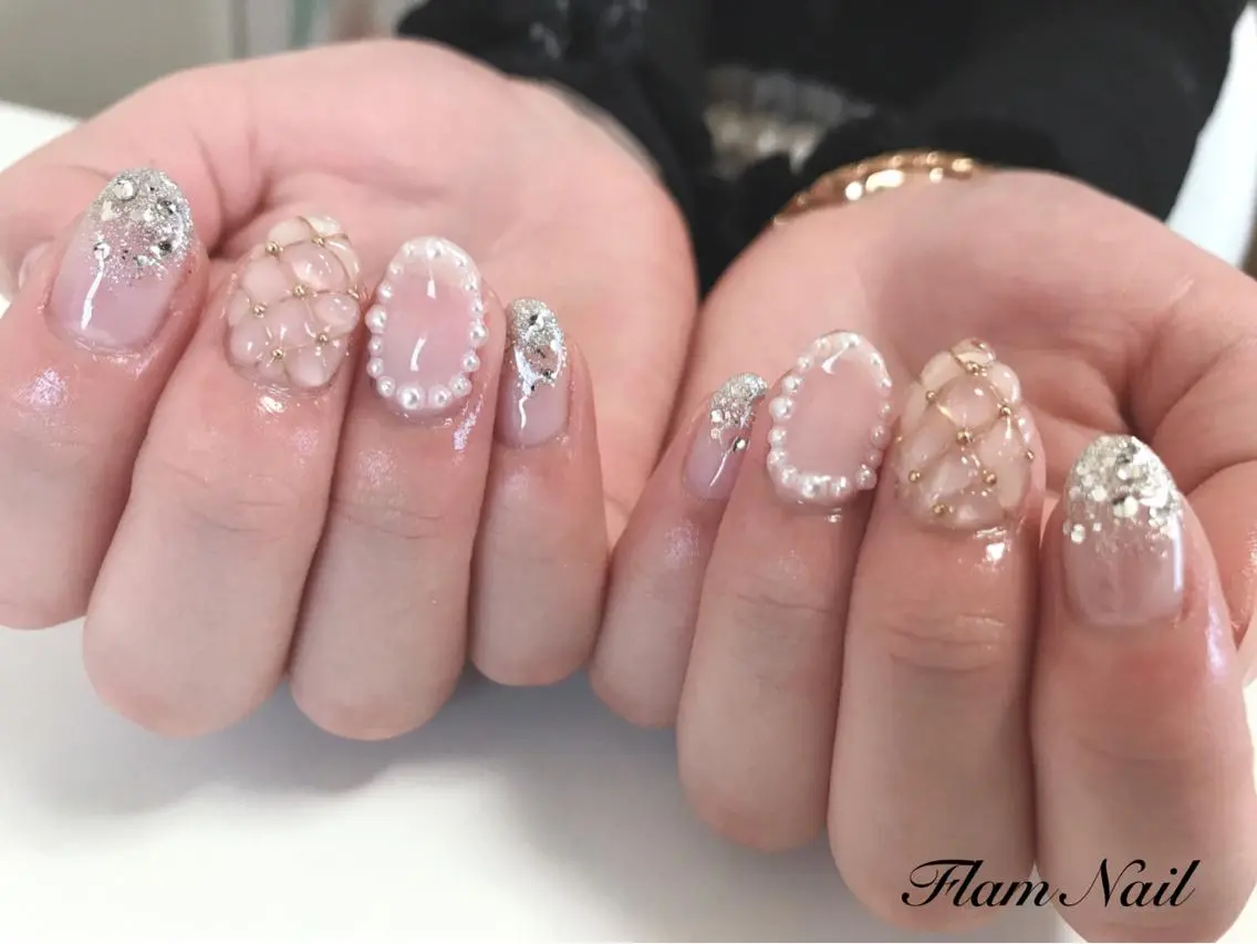 ネイル キラキラネイル ピンク ピンクベージュ Flam Nailのネイルデザイン