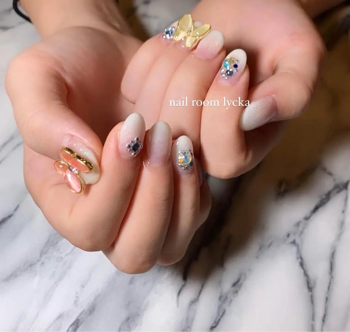 ネイル ネイルルームリッカ 𝐦𝐚𝐲𝐮のネイルデザイン