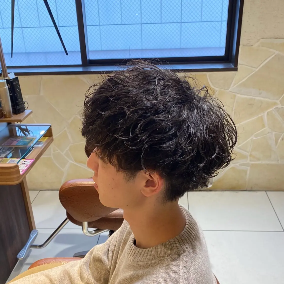 ショート カラー パーマ ヘアアレンジ メンズ カット パーマ 新宿のパーマ職人/ メンズパーマ/石見のヘアスタイル