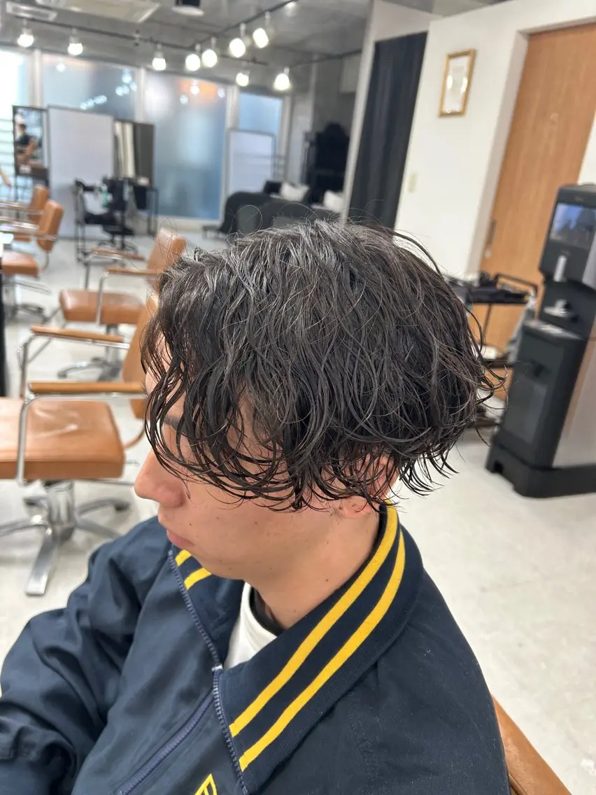 パーマ メンズ カット パーマ トリートメント ヘッドスパ ヘアセット カズキ🌼曲がる 縮毛矯正のヘアスタイル