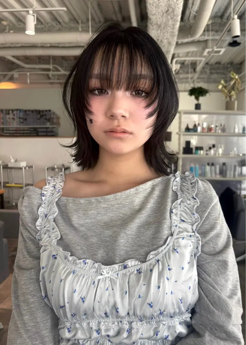 ミディアム レイヤーカット 夏実 natsumiのヘアスタイル
