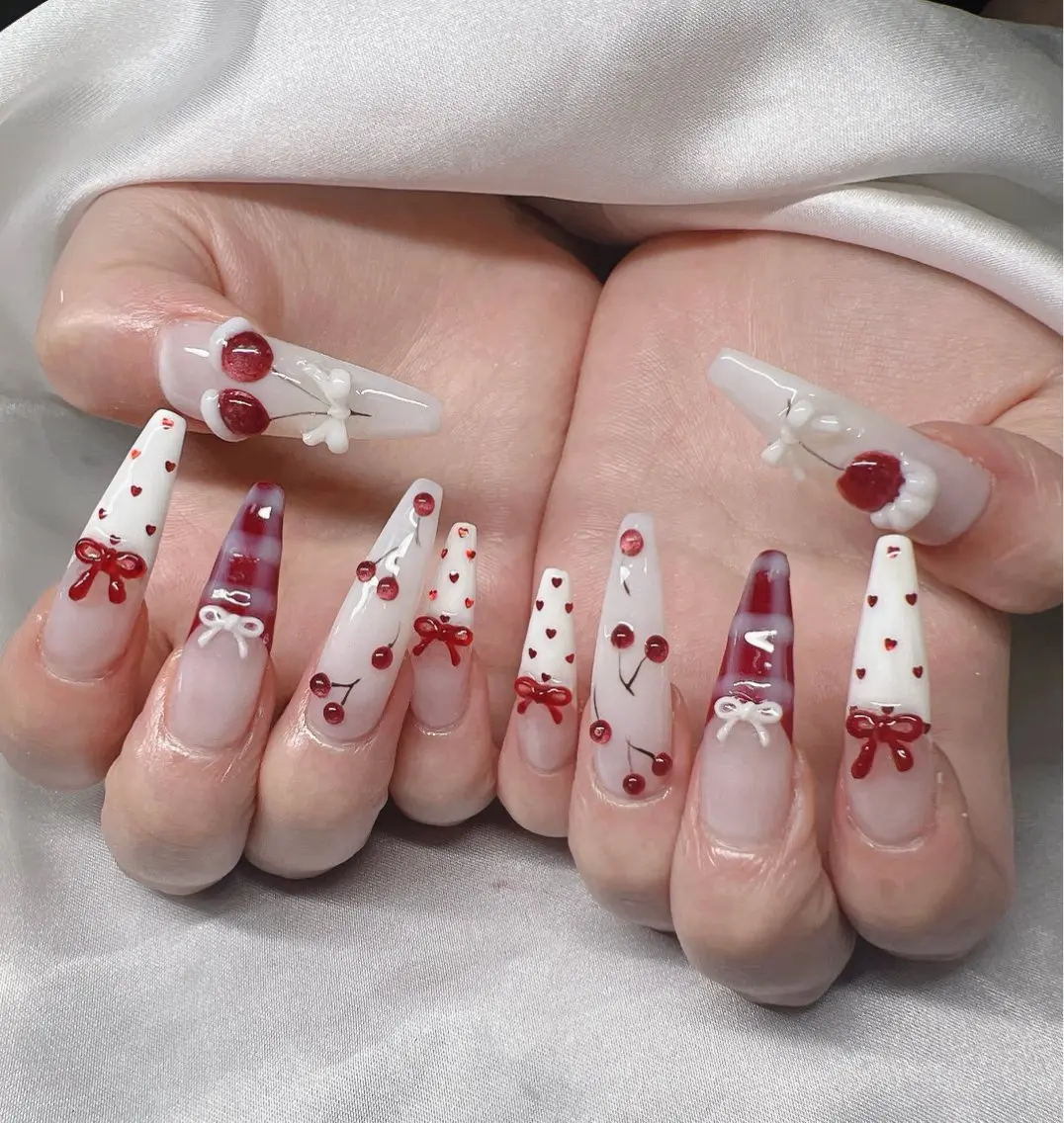 ネイル 長さ出し グラデーション 卒業式 キラキラネイル マグネットネイル ハンドネイル Lee Nailsのネイルデザイン