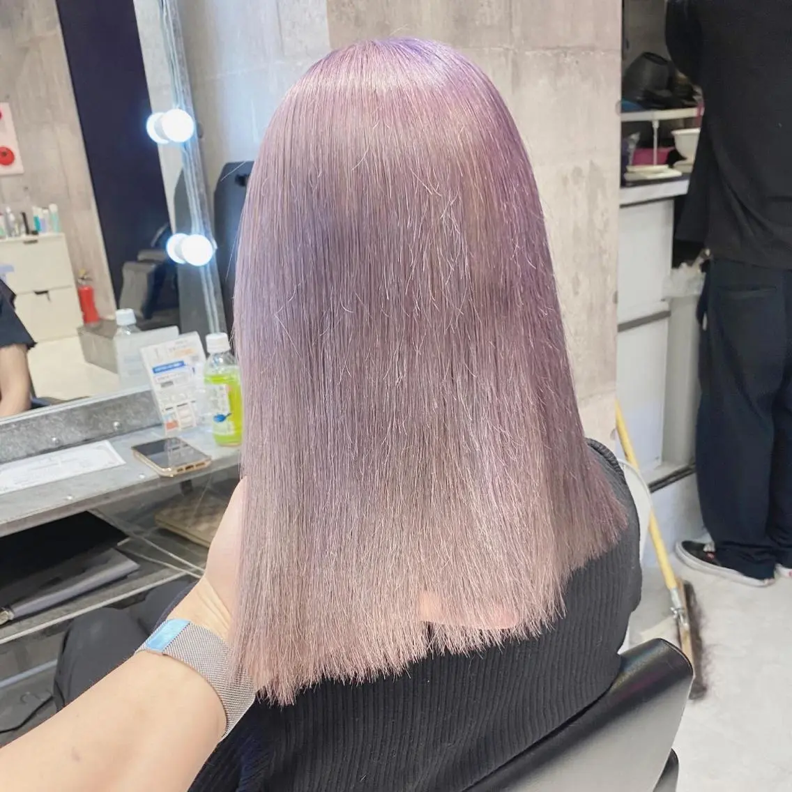 ミディアム カラー ヘアアレンジ アッシュ アッシュグレー ベージュカラー 黒髪 ブリーチ カット ヘアカラー トリートメント TAKUMAブリーチ /切りっぱなし🪽のヘアスタイル