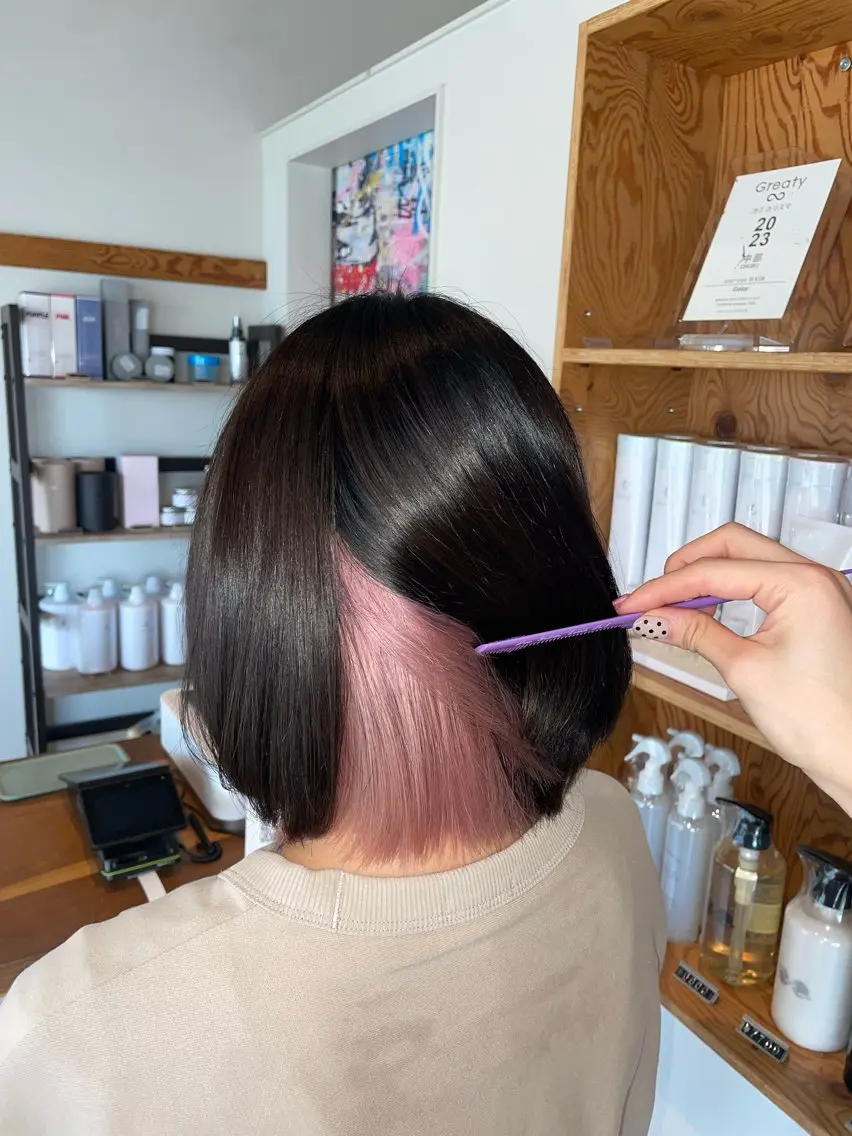 ショート カラー ブリーチ ヘアカラー 林 菜穂実のヘアスタイル