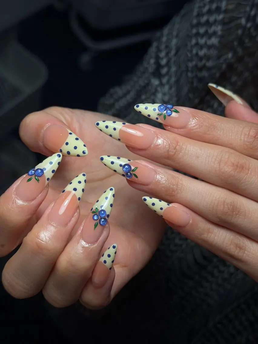 ネイル 韓国ネイル シンプルネイル ワンホンネイル ハンドネイル CoMo Nailのネイルデザイン