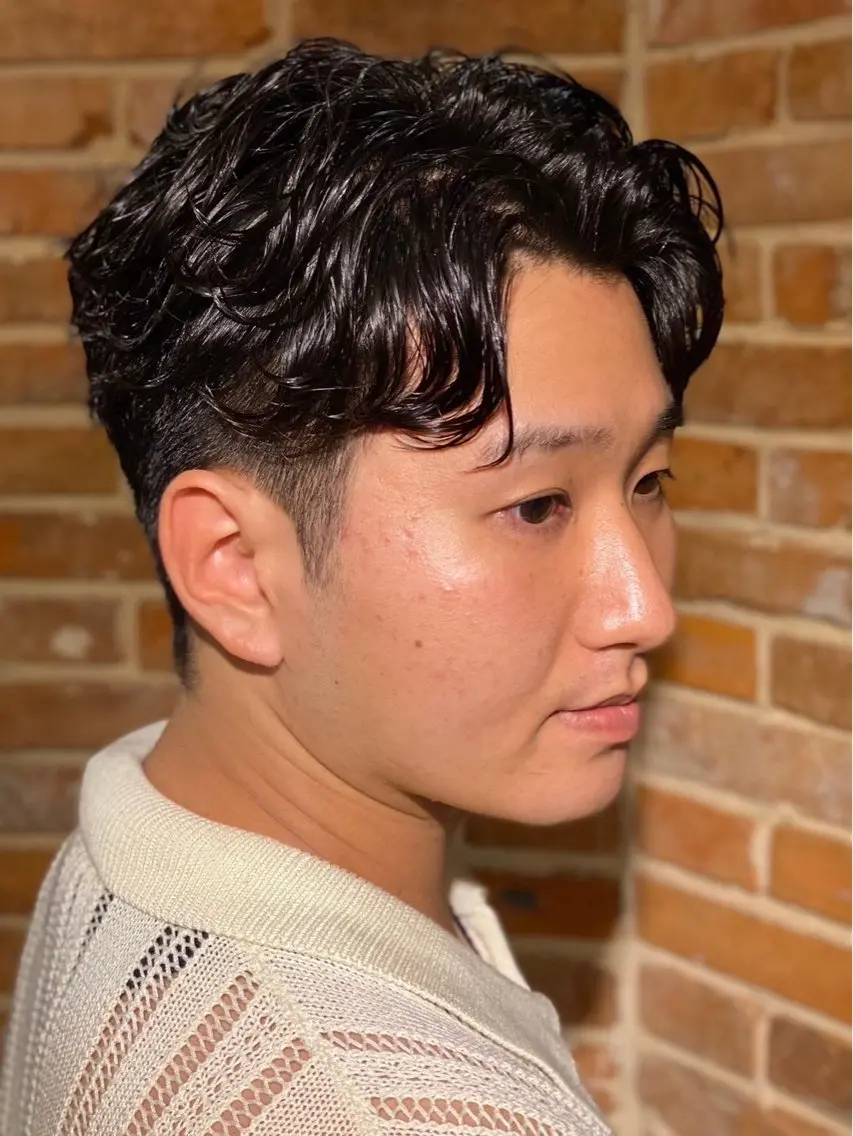 ミディアム 安田 遥のヘアスタイル